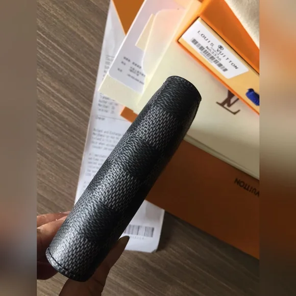 Louis Vuitton Slender Wallet - Picture 6 of 12